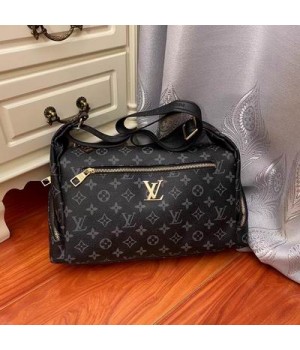Louis Vuitton Bags Men LV Messenger bag 3170-1 33X18X12cm XM