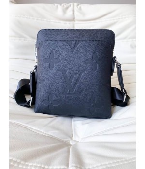 Louis Vuitton Bags Men LV Messenger bag 8805-2 XM
