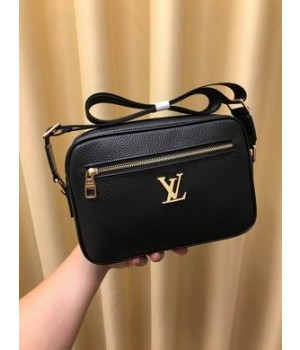Louis Vuitton Bags Men LV Messenger bag 971-3 26X19X7cm XM