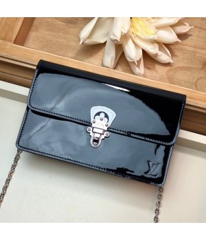 Louis Vuitton Cherrywood WOC Chain Wallet in Patent Leather M67793 Black 2019 (LVSJ-9042636 )