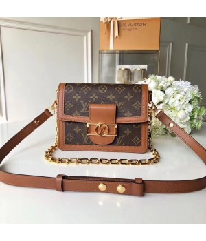 Louis Vuitton Monogram Canvas Dauphine PM Bag M44392 2019 (TO-8122782 )