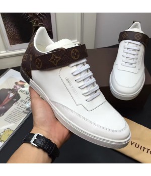 Louis Vuitton Men's Leather Sneaker White 2017 (K2100-7061716 )