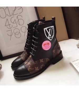 Louis Vuitton Checkpoint Flat Ranger Boots 1A26MF Stickers 2016 (GD2083-6100603 )
