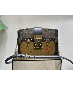 Louis Vuitton Bags Men LV Messenger bag M43596 20X12X5.5cm XM