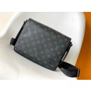 Louis Vuitton Bags Men LV Messenger bag M42711 26X20X7cm WP