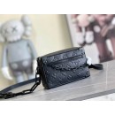 Louis Vuitton Bags Men LV Messenger bag M55702 18.5X13X8cm XM