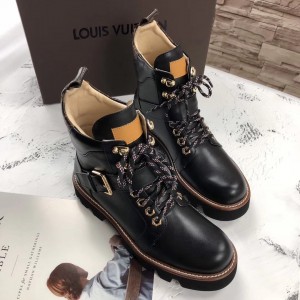 Loui Vuitton Calfskin Territory Flat Ranger 1A4FO0 2018 (GD4029-8110605 )