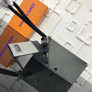 Louis Vuitton Monogram Satellite Canvas Multi Pouch 2019 (XYS-8111204 )