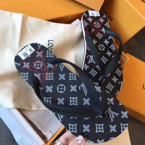 Louis Vuitton Men's Molitor Thong Sandals on Monogram Insock 1A45VG 2019 (EM-9030927 )
