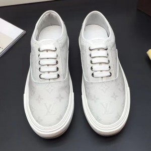 Louis Vuitton Men's Lace-up Sneaker White Monogram Canvas 2017 (K2100-7061712 )