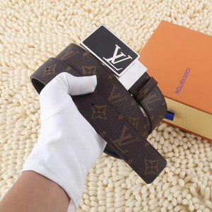 2018 New Replica High Quality LV Belts For Women LVWMBelt-43