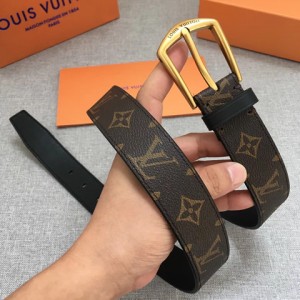 2018 New Replica High Quality LV Belts For Women LVWMBelt-89