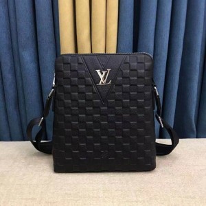 Louis Vuitton Bags Men LV Messenger bag WM28052-2 24X28X6